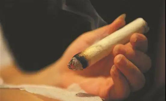 艾灸出汗的10大驚人好處，看完我把空調關了！